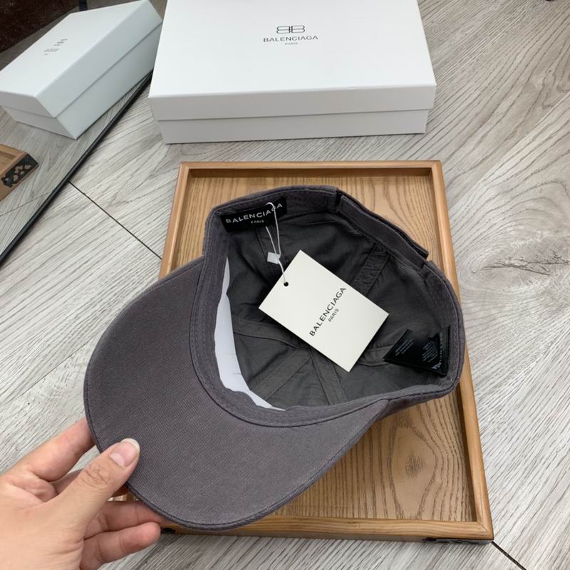 Balenciaga cap (135)